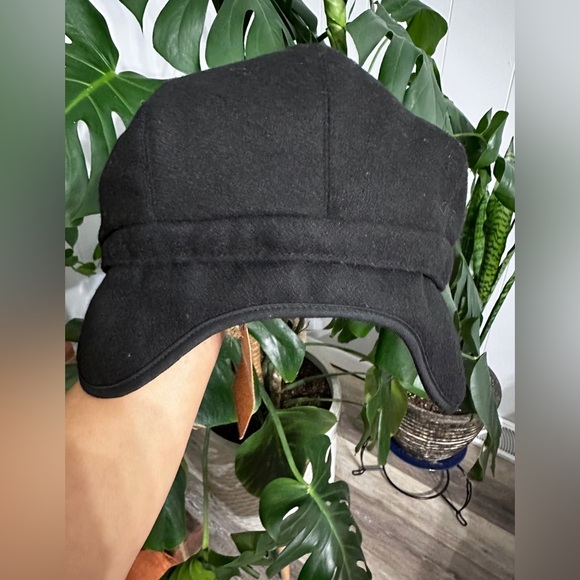 🧣 NEW Unisex Docker 50% Wool winter hat (covers ear) Size S/M - Picture 2 of 6